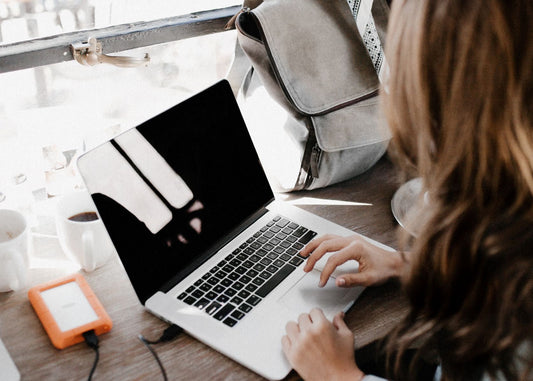 How to List Online Courses on Your CV | 5 Key Benefits