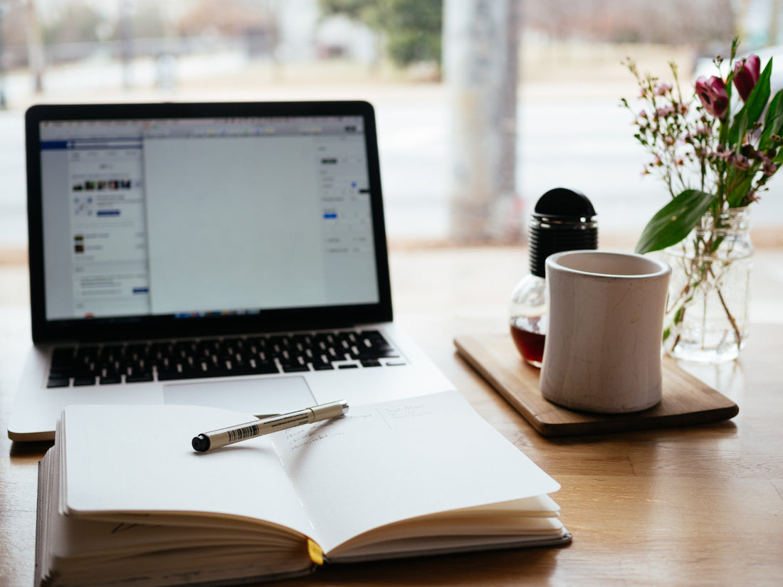 How to Write a Cover Letter [Comprehensive Guide & Template]