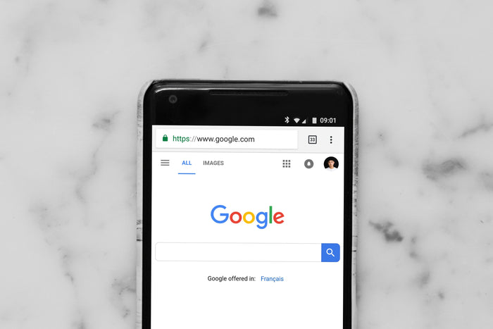 How do I hide my LinkedIn profile from search engines?